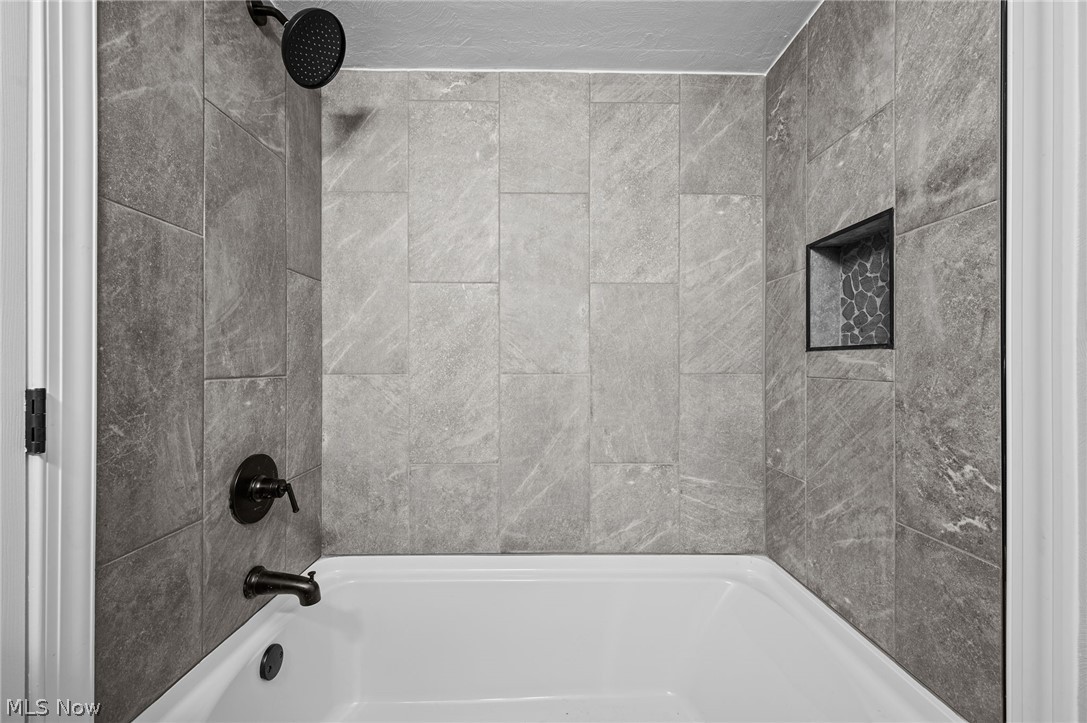3823-3827 Richlawn Road Richfield OH 44286