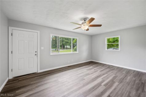 3823-3827 Richlawn Road Richfield OH 44286
