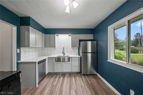 3823-3827 Richlawn Road Richfield OH 44286