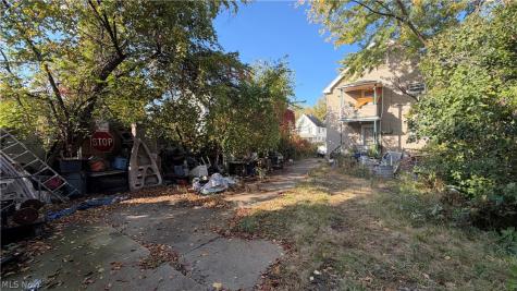 705 E 155th Street Cleveland OH 44110