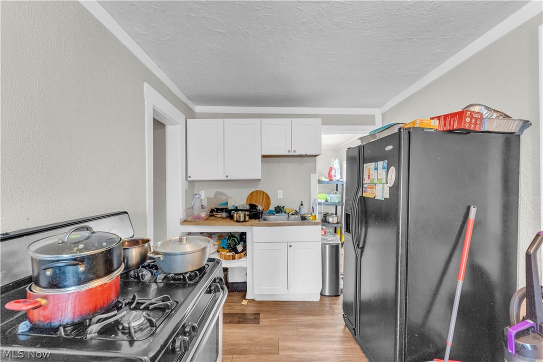 3098 W 101st Street Cleveland OH 44111