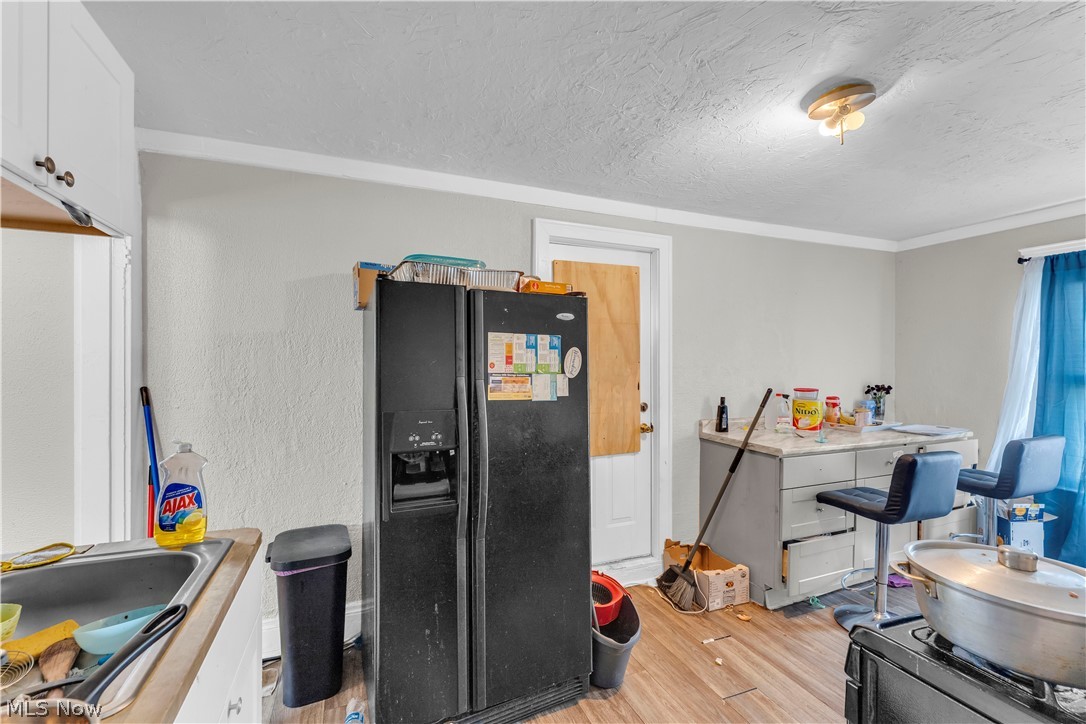 3098 W 101st Street Cleveland OH 44111