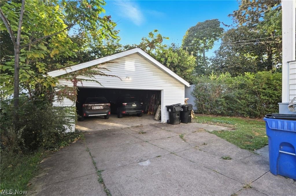3319 W 111th Street Cleveland OH 44111
