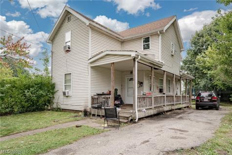 7602 Berry Avenue Cleveland OH 44102