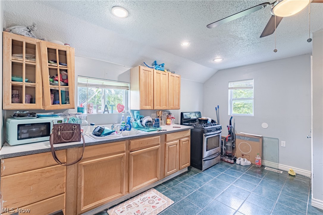 7602 Berry Avenue Cleveland OH 44102