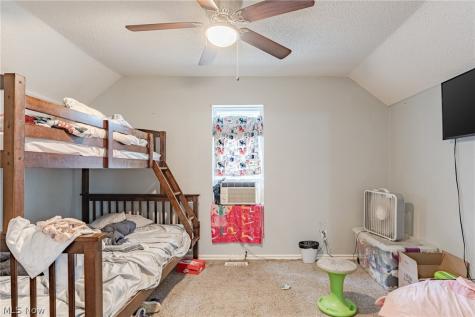 7602 Berry Avenue Cleveland OH 44102