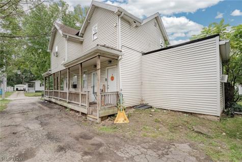 7602 Berry Avenue Cleveland OH 44102