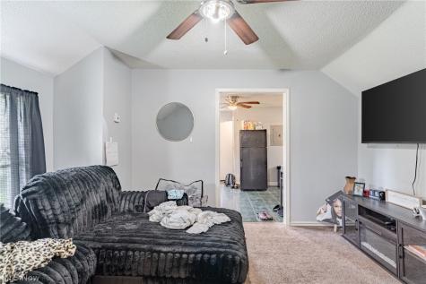 7602 Berry Avenue Cleveland OH 44102