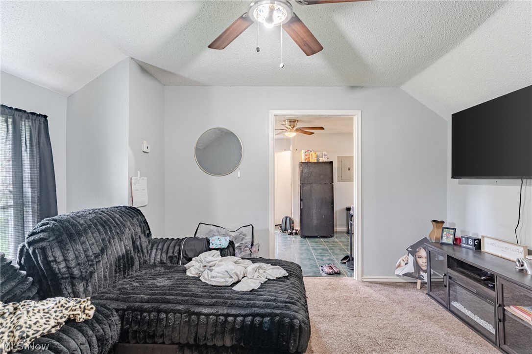 7602 Berry Avenue Cleveland OH 44102