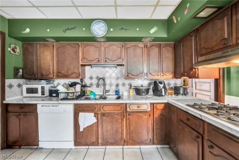 772 Broadway Avenue Bedford OH 44146