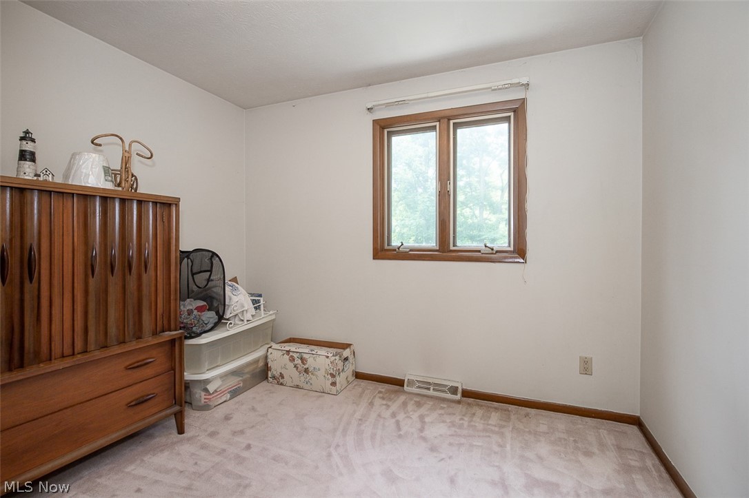 5144 Orchard Park Drive Parma OH 44134