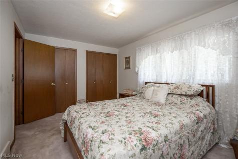 5144 Orchard Park Drive Parma OH 44134