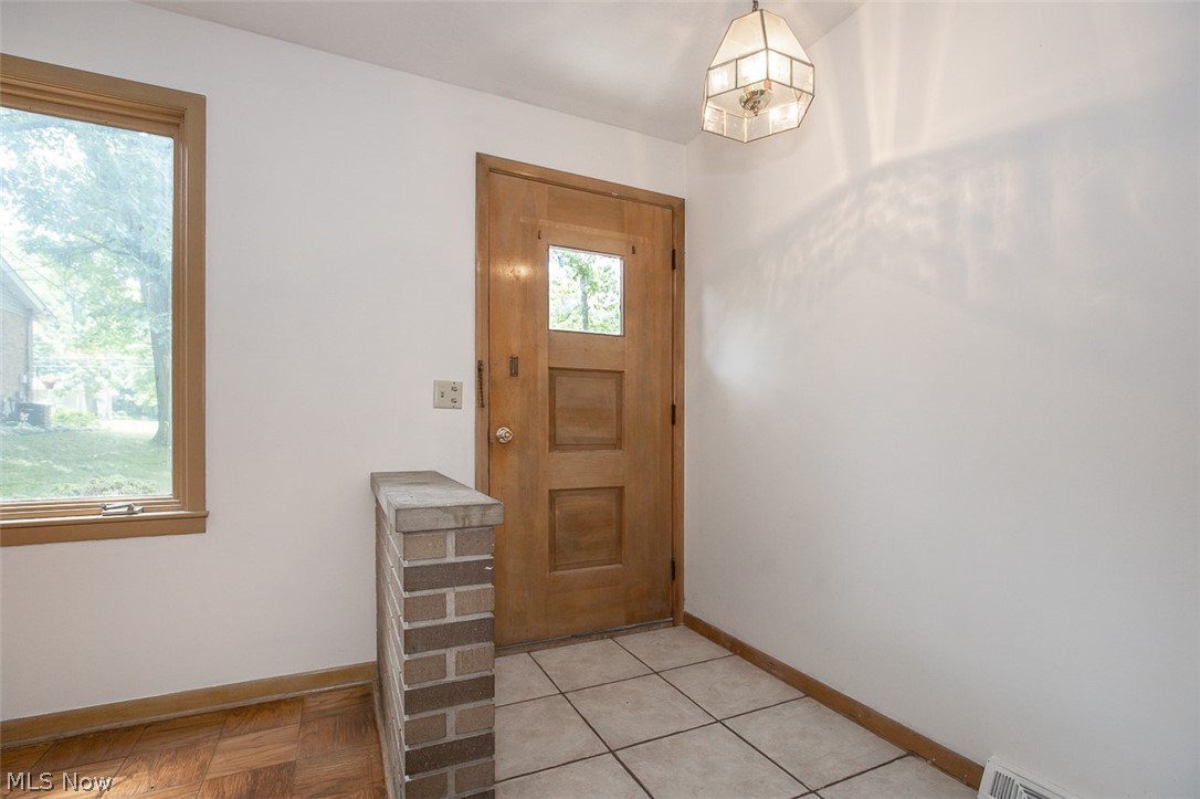 5144 Orchard Park Drive Parma OH 44134