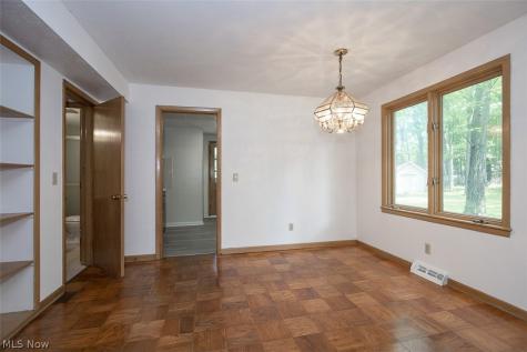5144 Orchard Park Drive Parma OH 44134