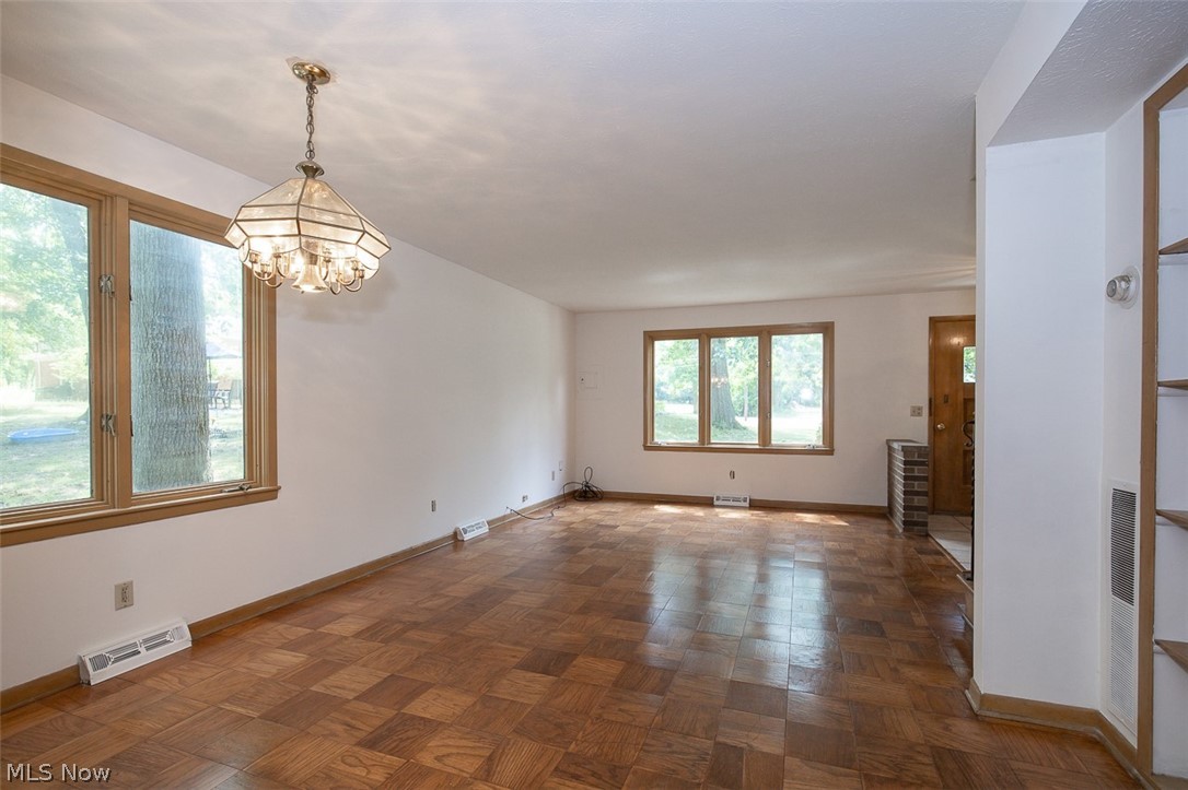 5144 Orchard Park Drive Parma OH 44134