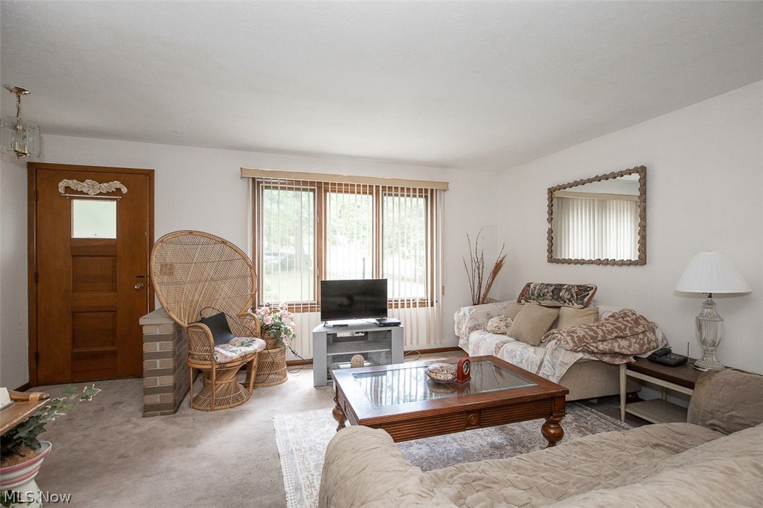 5144 Orchard Park Drive Parma OH 44134
