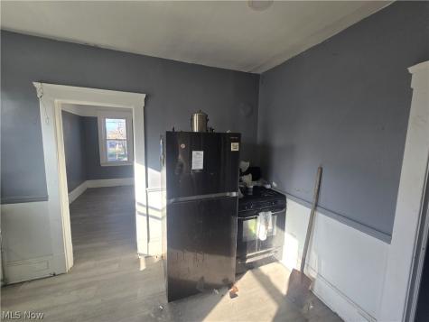 1087 E 64th Street Cleveland OH 44103