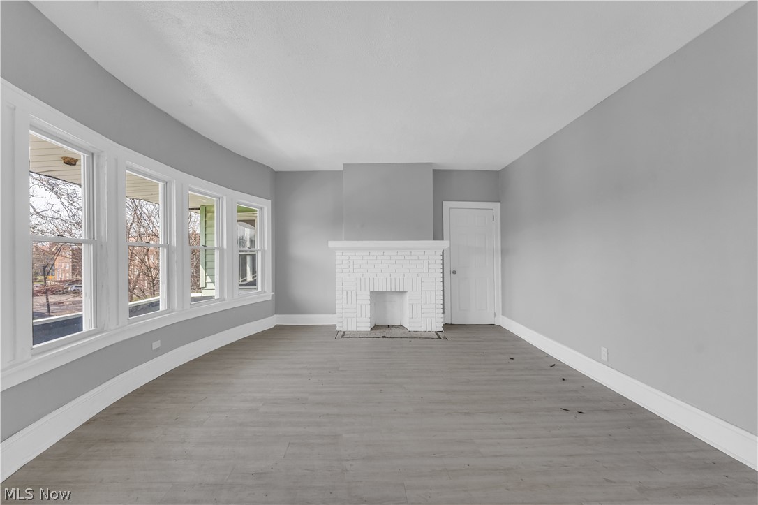 1523 Hillcrest Road East Cleveland OH 44118