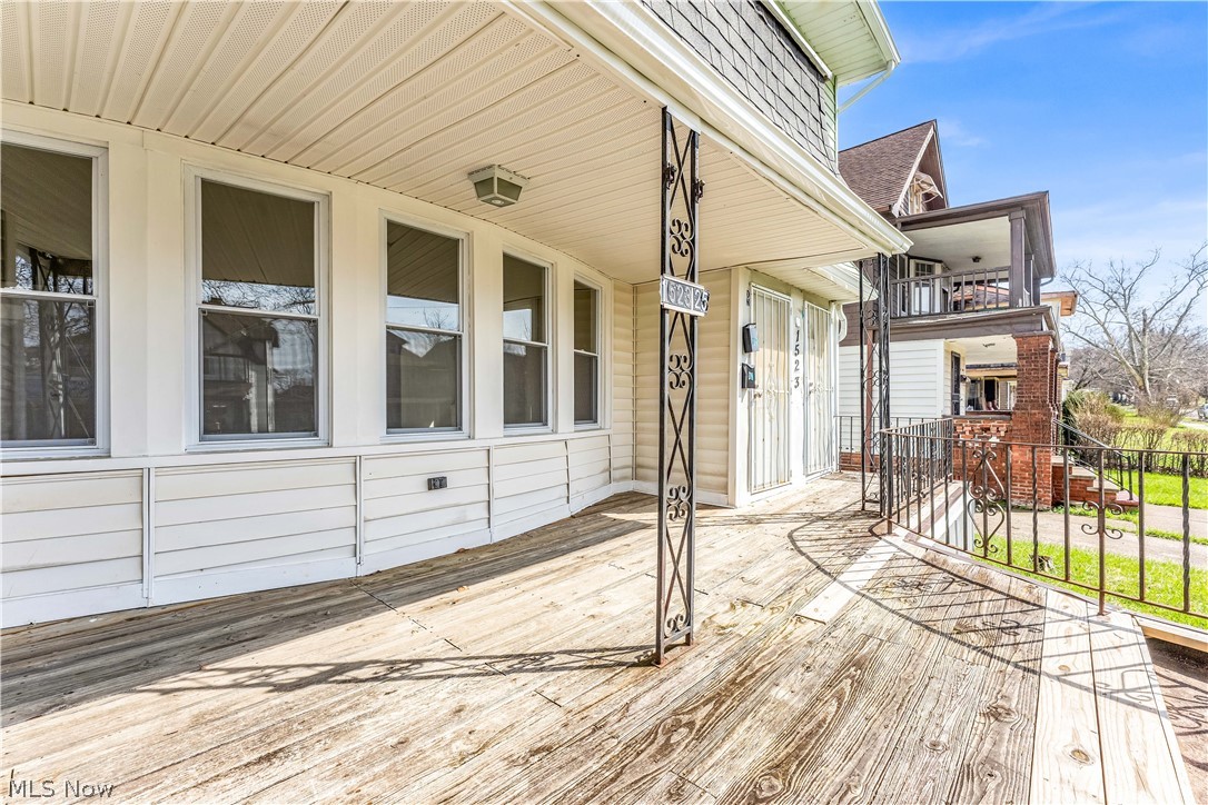 1523 Hillcrest Road East Cleveland OH 44118