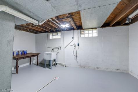 1105-1107 W 6th Street Lorain OH 44052