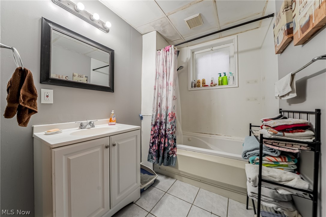 2809 Archwood Avenue Cleveland OH 44109