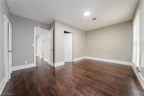 2809 Archwood Avenue Cleveland OH 44109