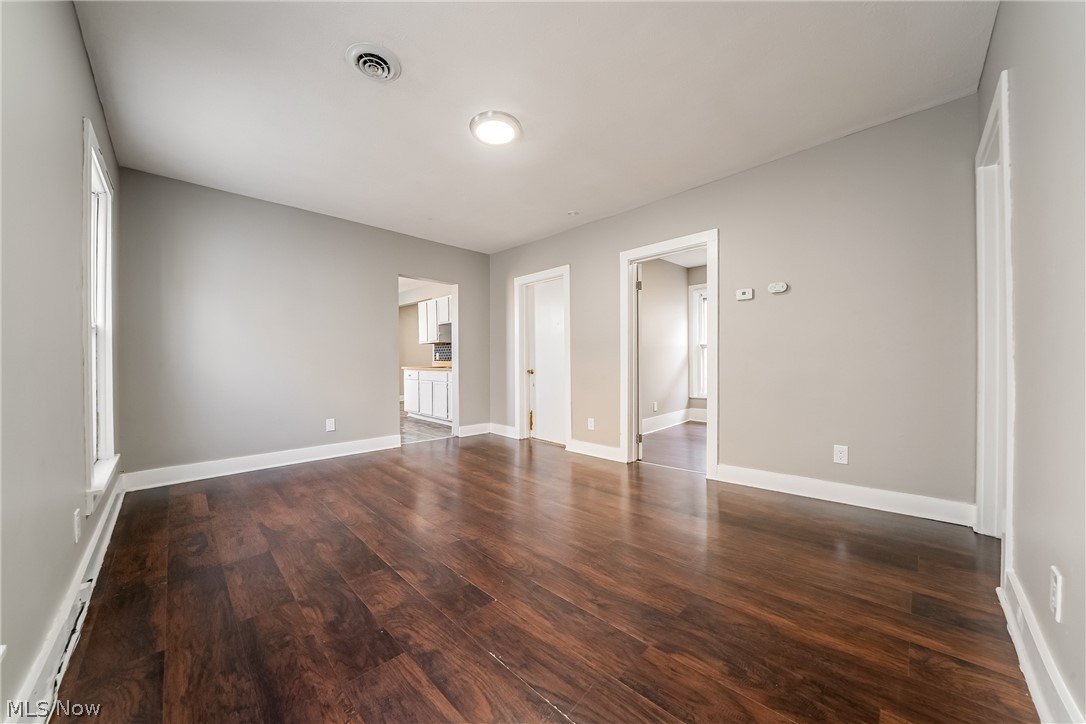 2809 Archwood Avenue Cleveland OH 44109