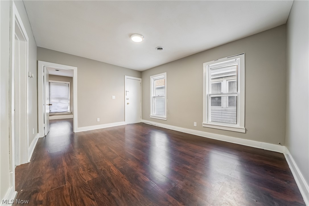 2809 Archwood Avenue Cleveland OH 44109