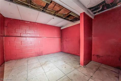 2809 Archwood Avenue Cleveland OH 44109