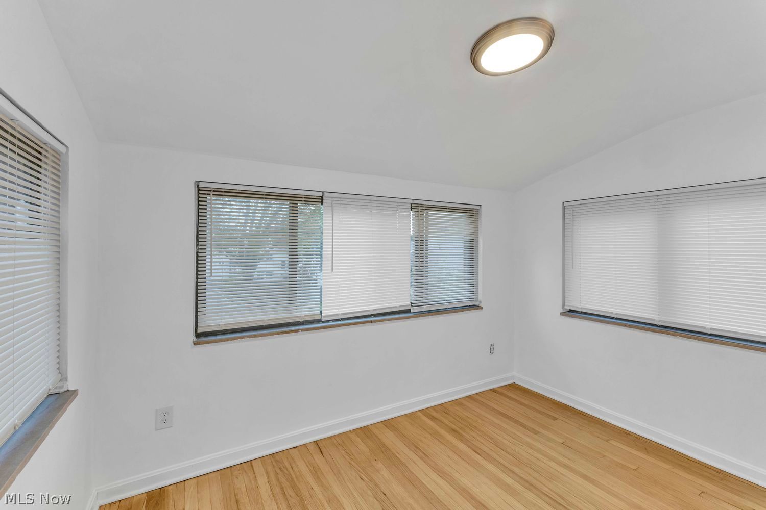 3098 Warren Road Cleveland OH 44111