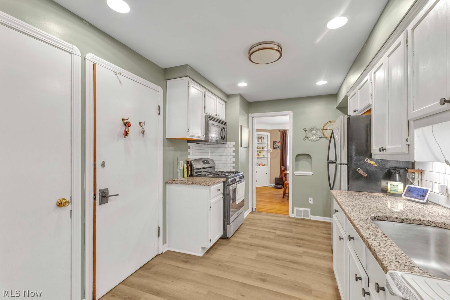 3098 Warren Road Cleveland OH 44111
