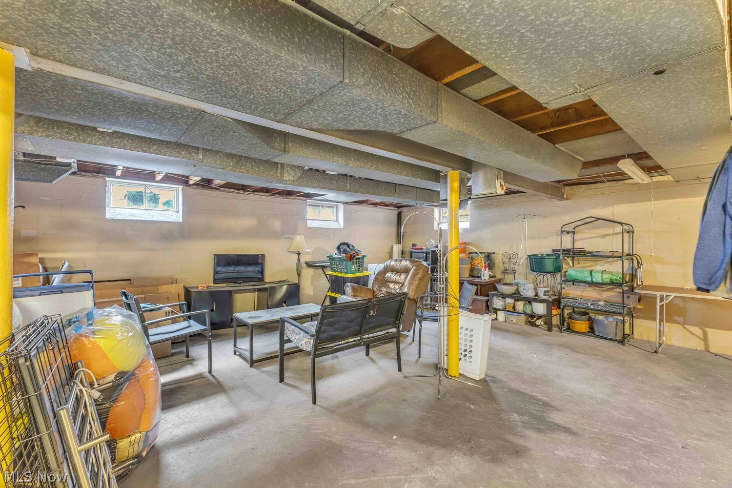 3098 Warren Road Cleveland OH 44111