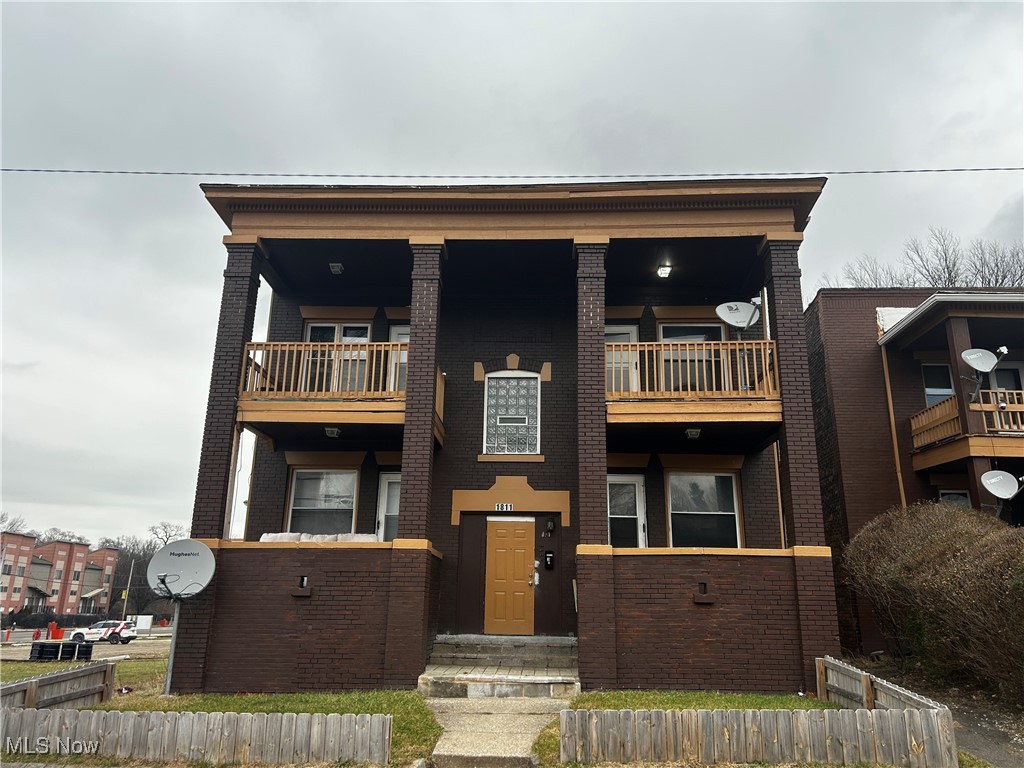 1811 Lakeview Avenue East Cleveland OH 44112
