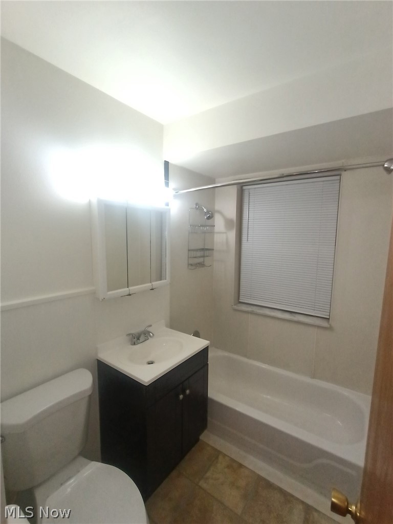 17902 Lake Shore Boulevard Cleveland OH 44119