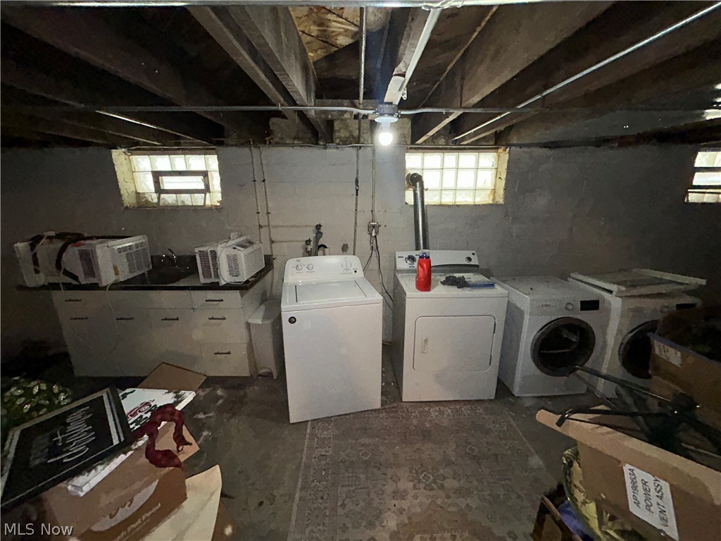 1305 W 106th Street Cleveland OH 44102