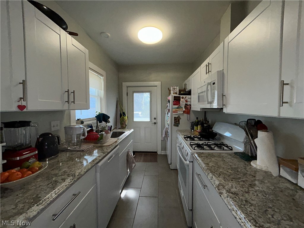 1305 W 106th Street Cleveland OH 44102