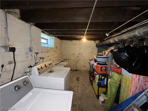 1305 W 106th Street Cleveland OH 44102