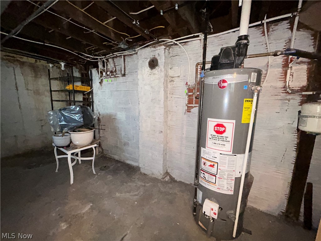 1305 W 106th Street Cleveland OH 44102