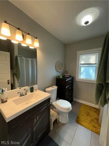 1305 W 106th Street Cleveland OH 44102
