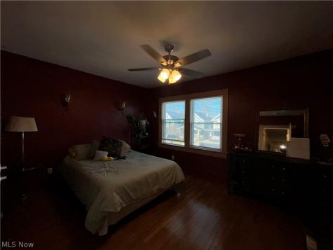 1305 W 106th Street Cleveland OH 44102