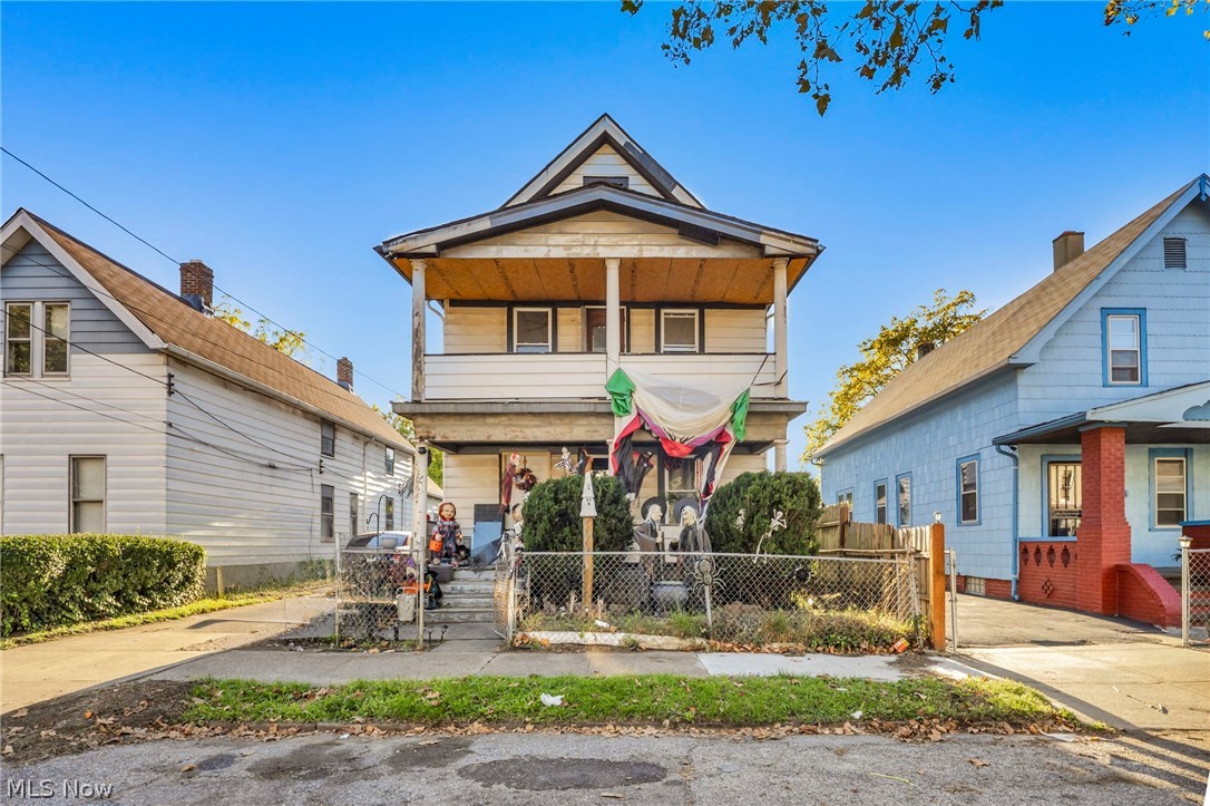 1068 E 68th Street Cleveland OH 44103