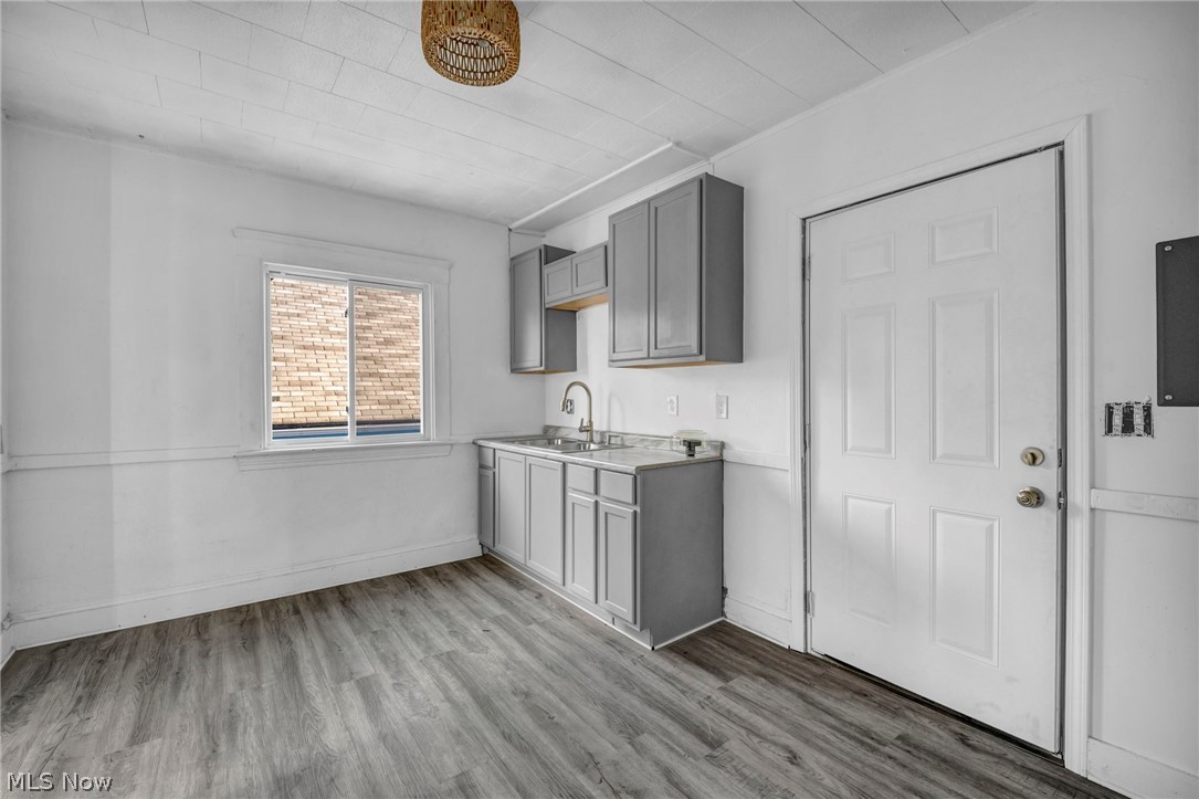 1068 E 68th Street Cleveland OH 44103