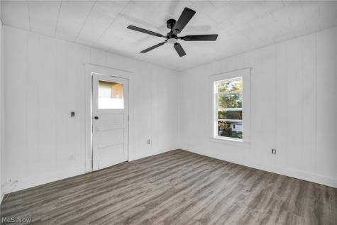 1068 E 68th Street Cleveland OH 44103