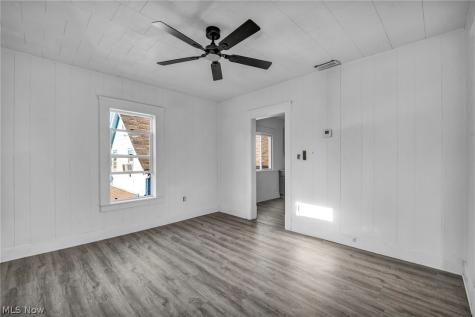 1068 E 68th Street Cleveland OH 44103