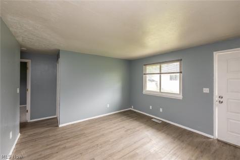 211 Brace Avenue Elyria OH 44035
