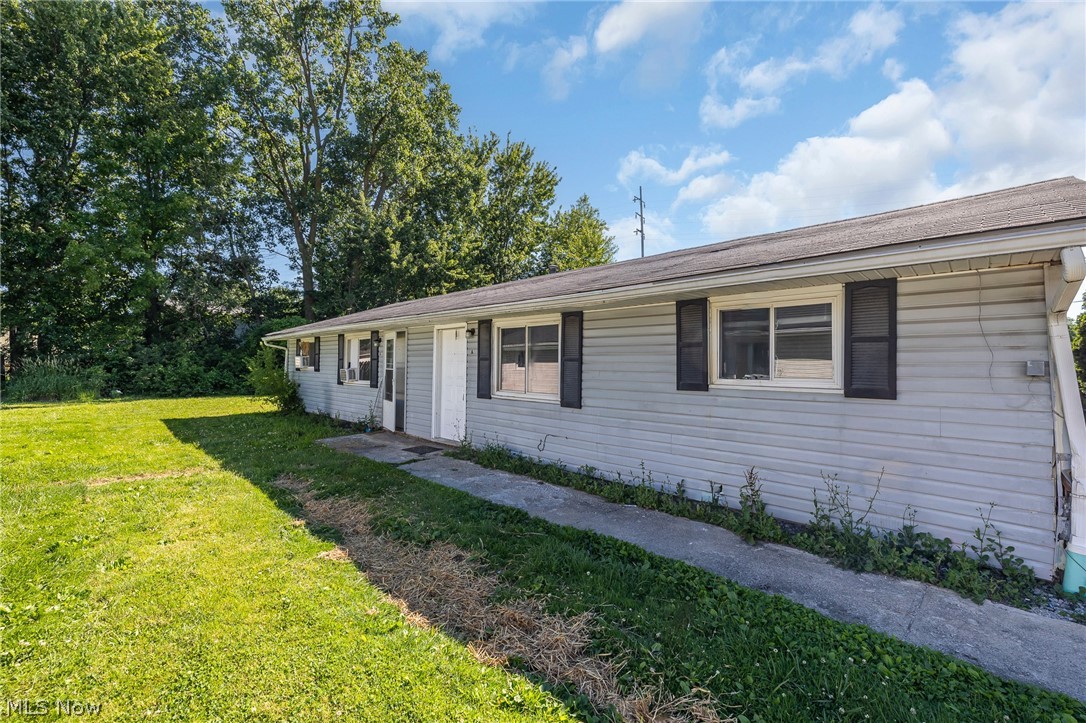 211 Brace Avenue Elyria OH 44035