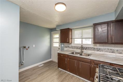 211 Brace Avenue Elyria OH 44035