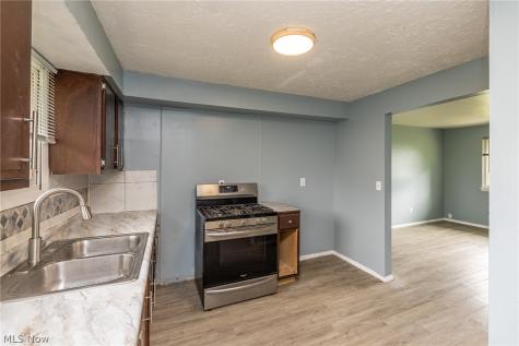 211 Brace Avenue Elyria OH 44035