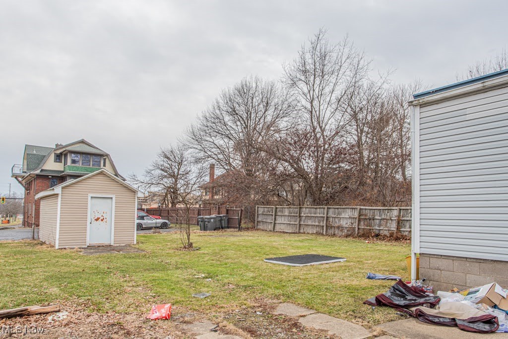 826 Michigan Avenue Youngstown OH 44504