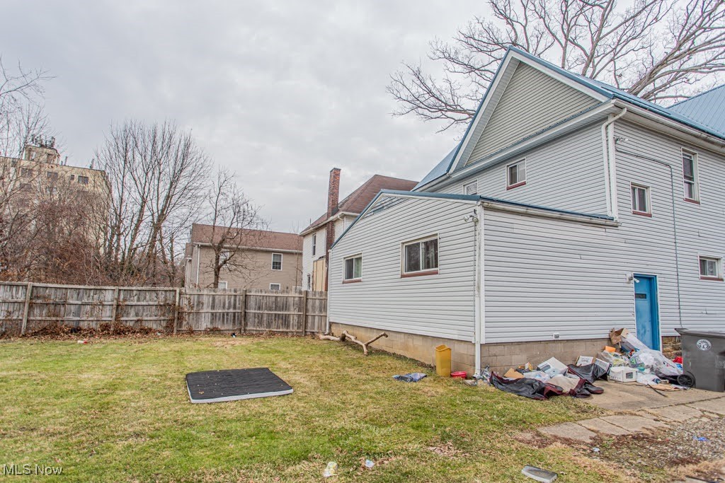 826 Michigan Avenue Youngstown OH 44504